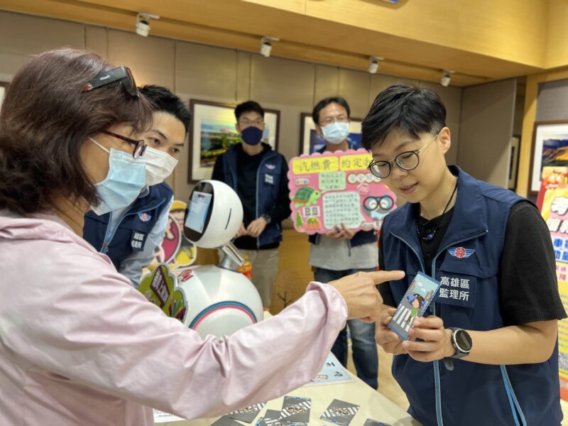 高雄區監理所攜手OK超商 邀請民眾互動同樂迎龍年