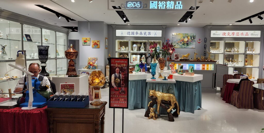 國裕麥森水晶「春風德藝」特展 