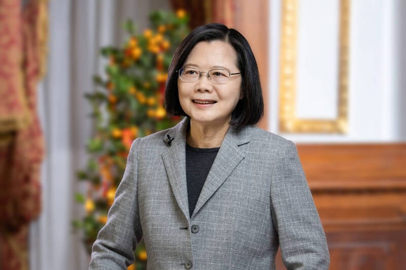 總統蔡英文在小年夜發表農曆新年談話,期許台灣穩健前行、走向世界。總統府提供