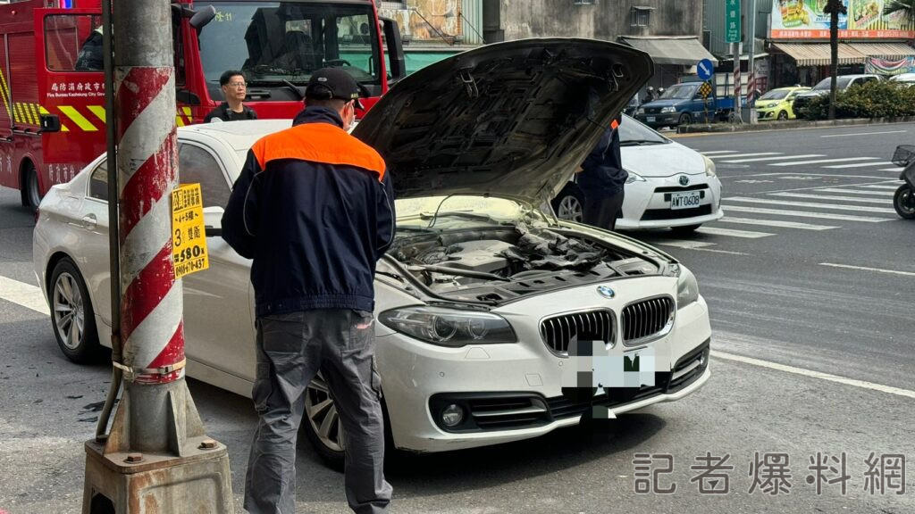 ▲引擎室慘況曝光。（圖／記者金東天攝）