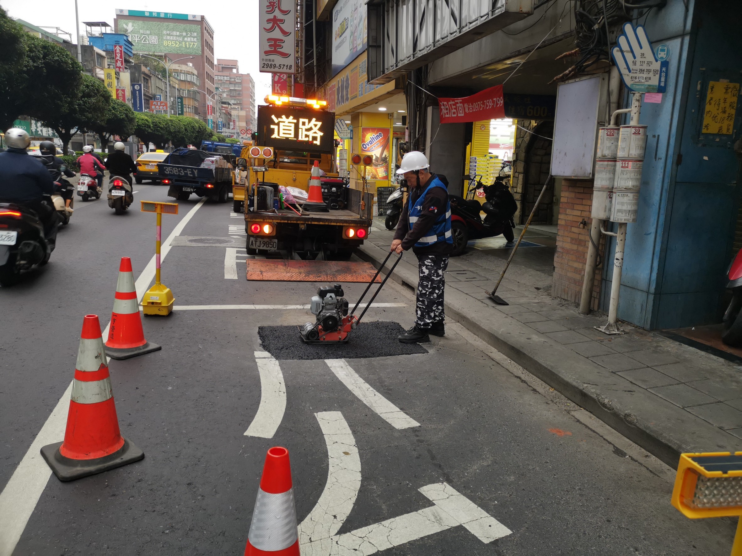 新北報馬仔春節不打烊　道路維護不鬆懈　