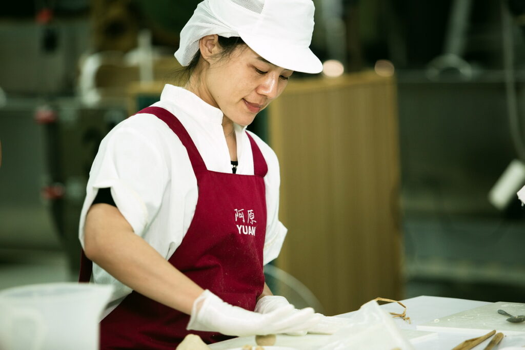 阿原手工皂飽涵天然青草植萃,用心注入祝福與能量