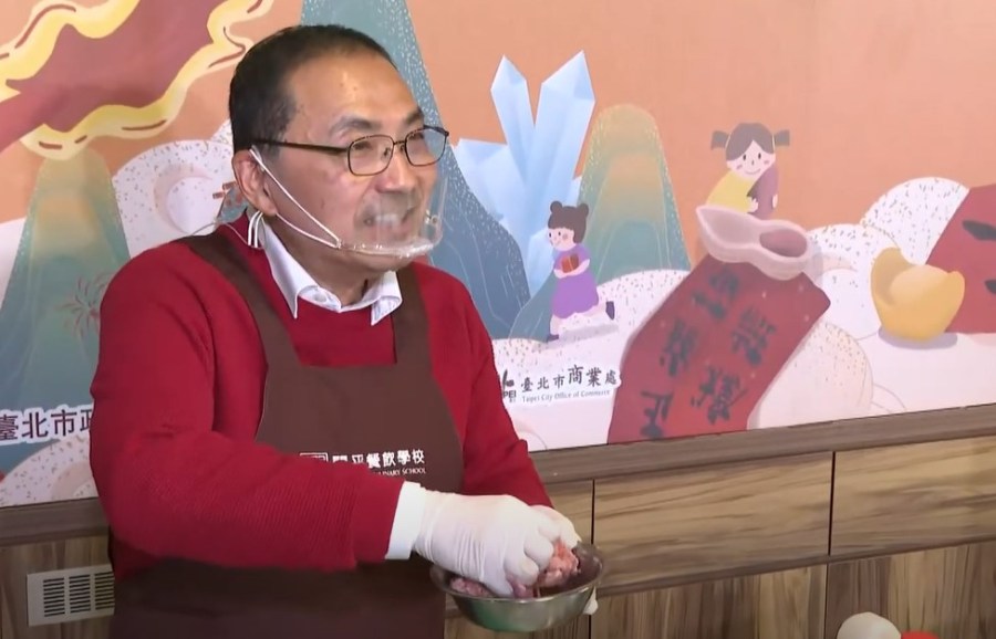 雙北市長年菜大對決!侯友宜幫豬按摩不夠看 蔣萬安還使出一密技 252 雙北市長年菜大對決!侯友宜幫豬按摩不夠看 蔣萬安還使出一密技 251