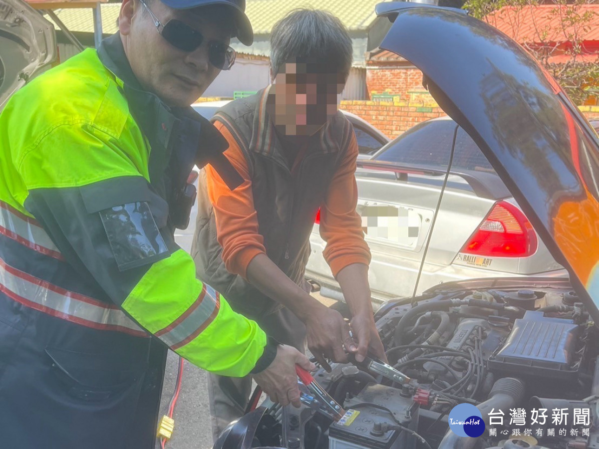 楊梅警分局協助後成功將車輛重新發動。