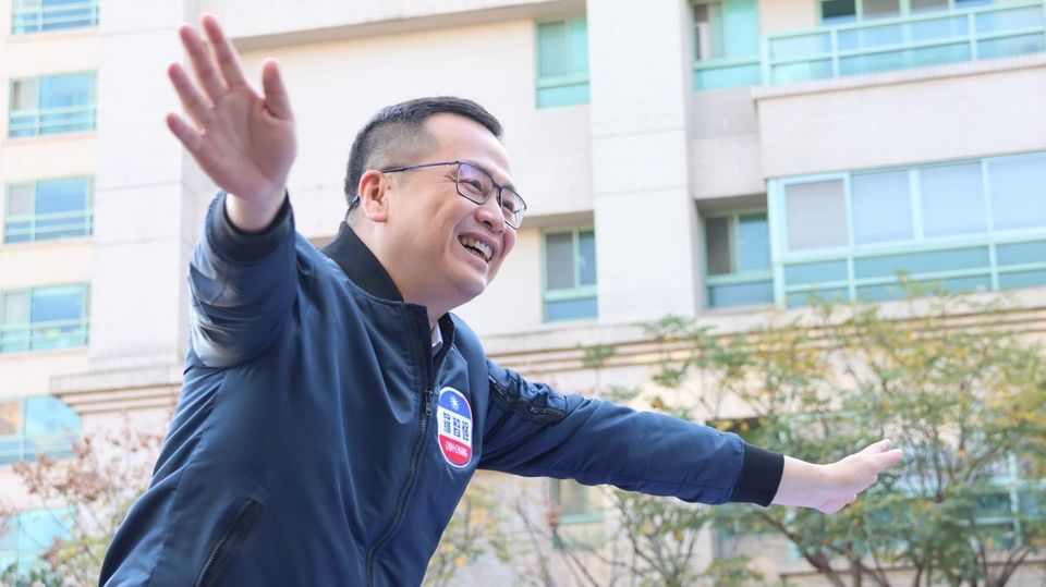 ▲羅智強司法改革開工 終結銷棄保逃罪連署 (圖羅智強臉書)