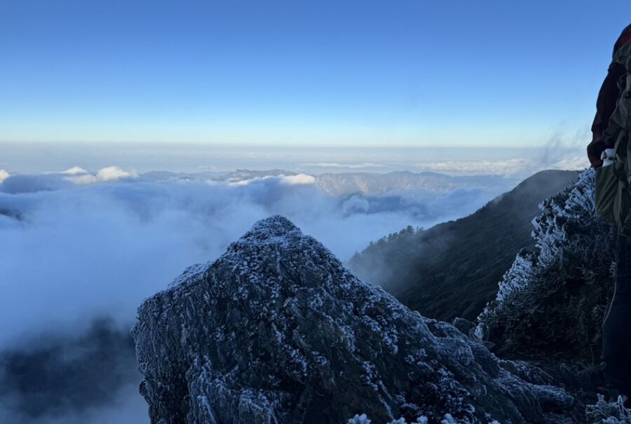 圖/此景只應天上有,只有登上台灣高山,方能享受仙界的洗滌。(圖/陳惠君提供)