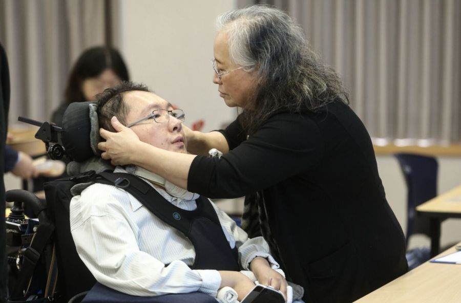 陳俊翰律師驚傳過世 新竹台大分院證實「肺部感染」急救不治 208 陳俊翰律師驚傳過世 新竹台大分院證實「肺部感染」急救不治 207