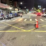 ▲高雄前鎮德昌路與德昌路6巷口昨（1）日晚間9時許發生一起肇逃案，現場留下大片油漬。（圖／前鎮分局提供）