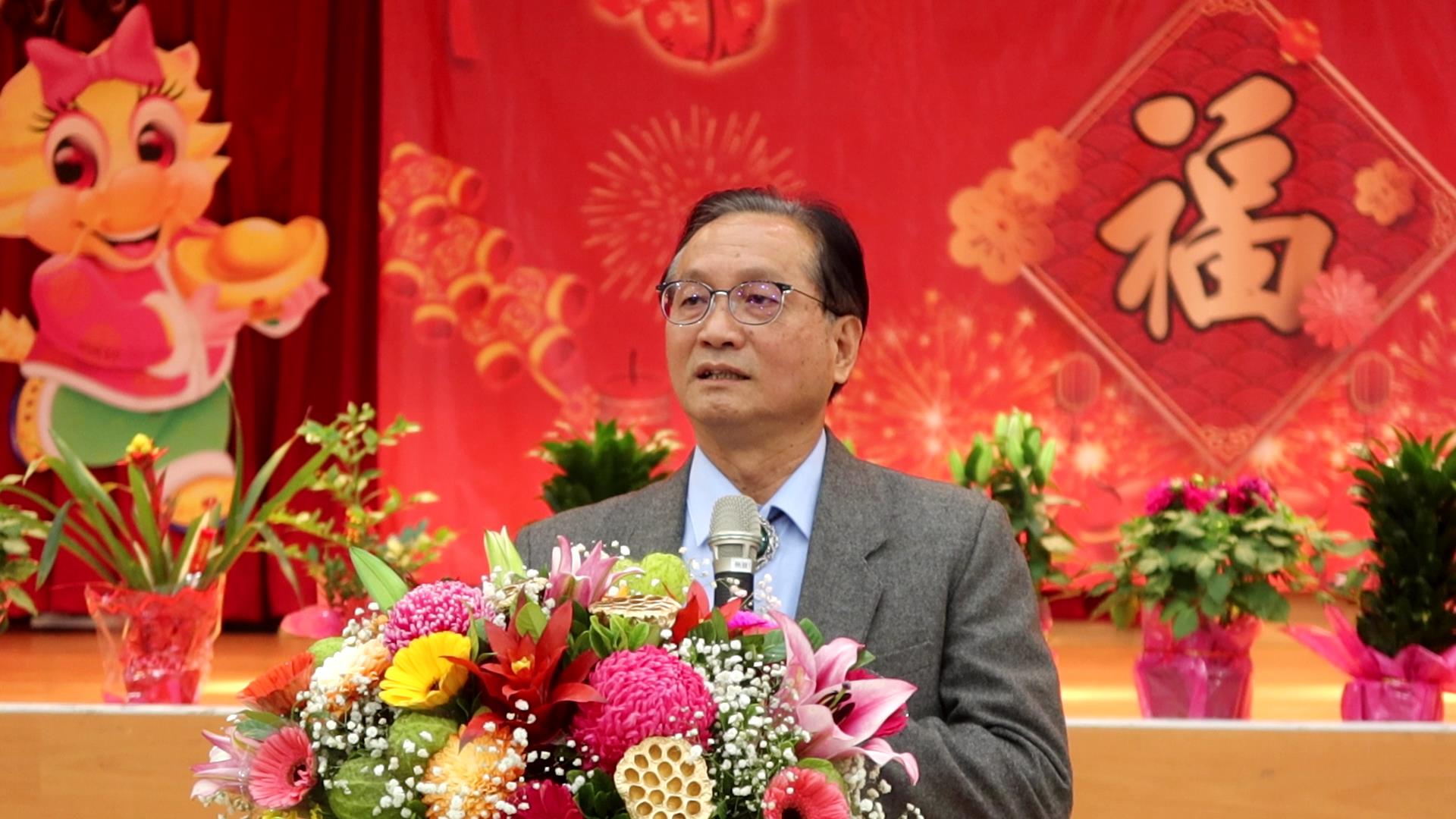 ▲彰化市長林世賢在新春團拜中，再次宣示興建火葬場及流浪犬收容中心的決心。（記者張溎壕攝）