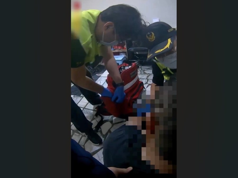 簡訊怪異又連繫不上 新北警及時救援45歲中風男 203 cnews204240216a01