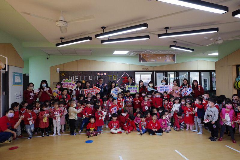 開學視察大雅國小 中市教育局長蔣偉民:持續提升教育品質