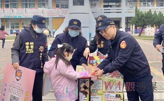 北港分局長張澤銘親臨校門口 「護童勤務」守護學童平安開學