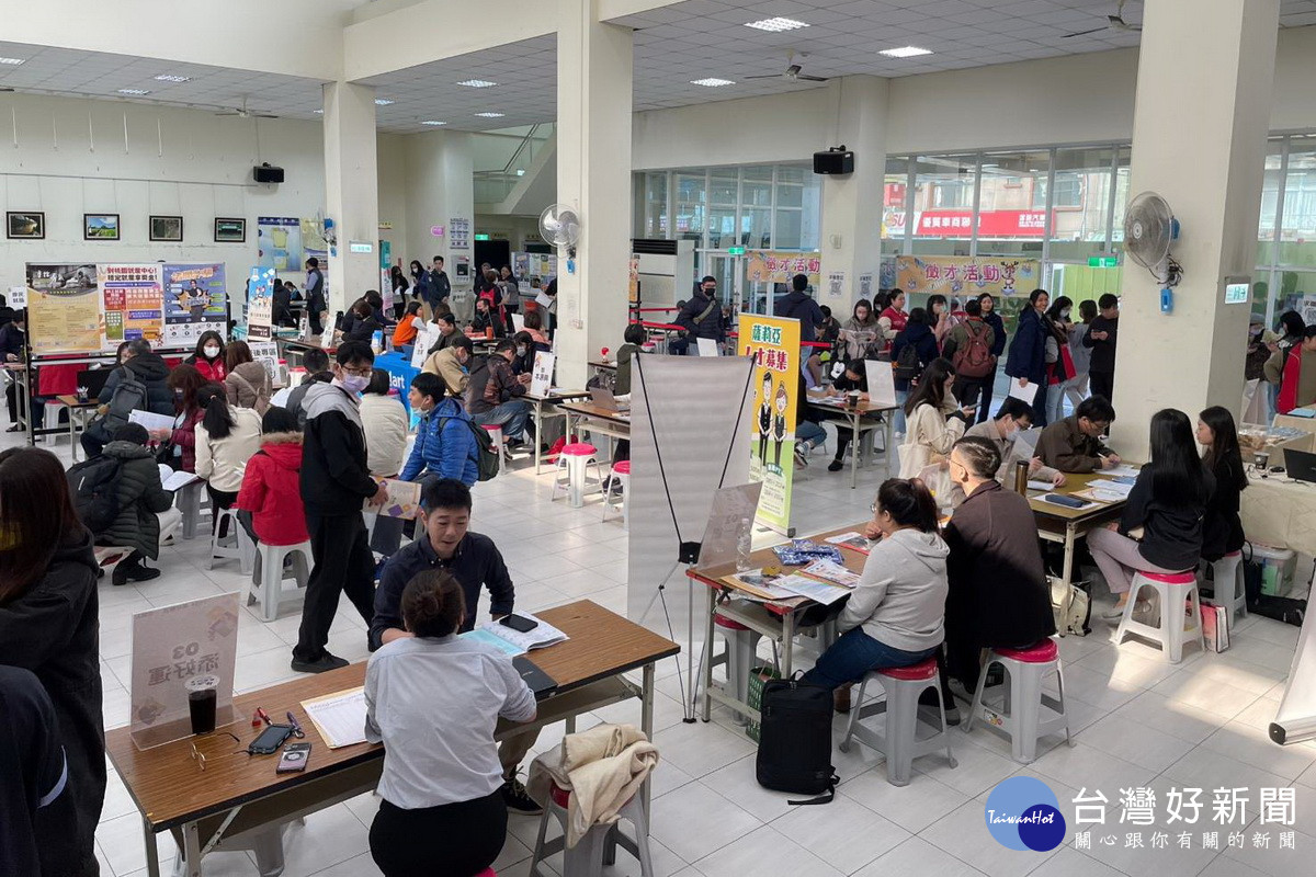 桃園市政府就業職訓服務處桃園就業中心舉辦徵才活動,媒合率達85%。
