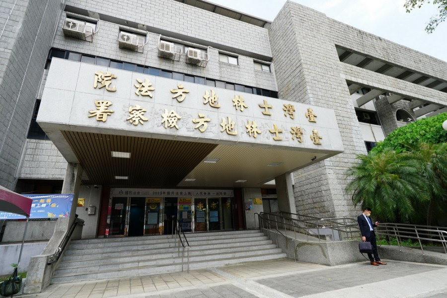 被訴偷拍未成年私密影片 炎亞綸150萬交保換免境管 242 被訴偷拍未成年私密影片 炎亞綸150萬交保換免境管 241