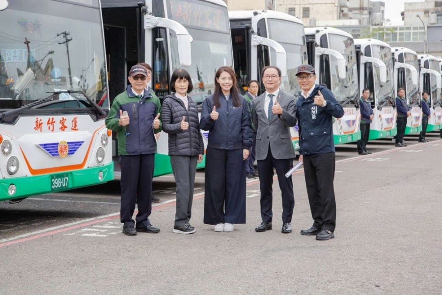 竹市低地板公車大增11輛無障礙更有愛 國際風箏節榮獲米蘭設計大獎 240 竹市低地板公車大增11輛無障礙更有愛 國際風箏節榮獲米蘭設計大獎 239