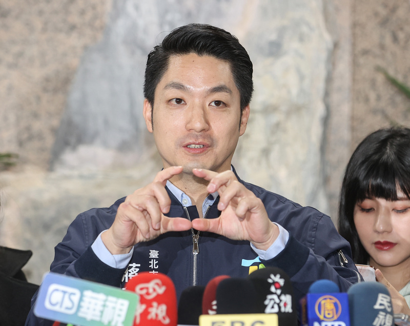 台北市長蔣萬安18日上午出席113年台北隊共識營,並接受媒體聯訪。中央社