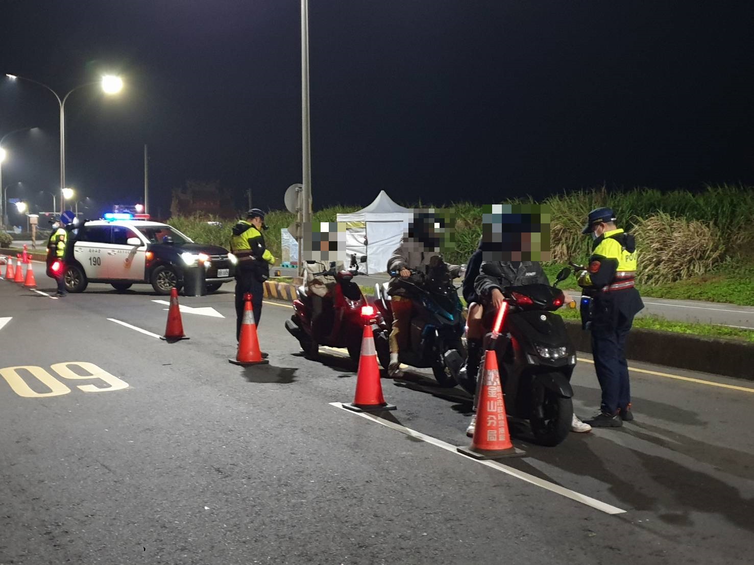 春節守護交通不打烊　金山警執法與疏導雙管齊