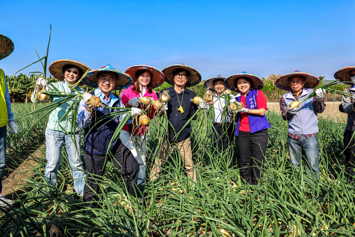 陳其邁盛讚林園洋蔥甘甜爽脆 歡迎大家來林園好吃好玩 見證好風景