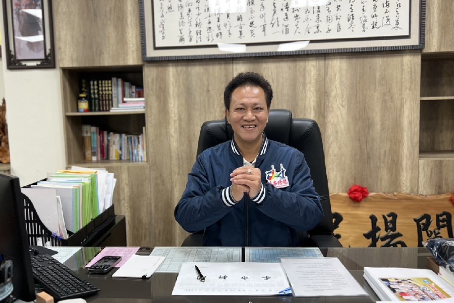 【苗栗新世代2-1】從基層擺地攤到奮戰進國會 邱鎮軍盼帶苗栗走出困境 234 【苗栗新世代2-1】從基層擺地攤到奮戰進國會 邱鎮軍盼帶苗栗走出困境 233