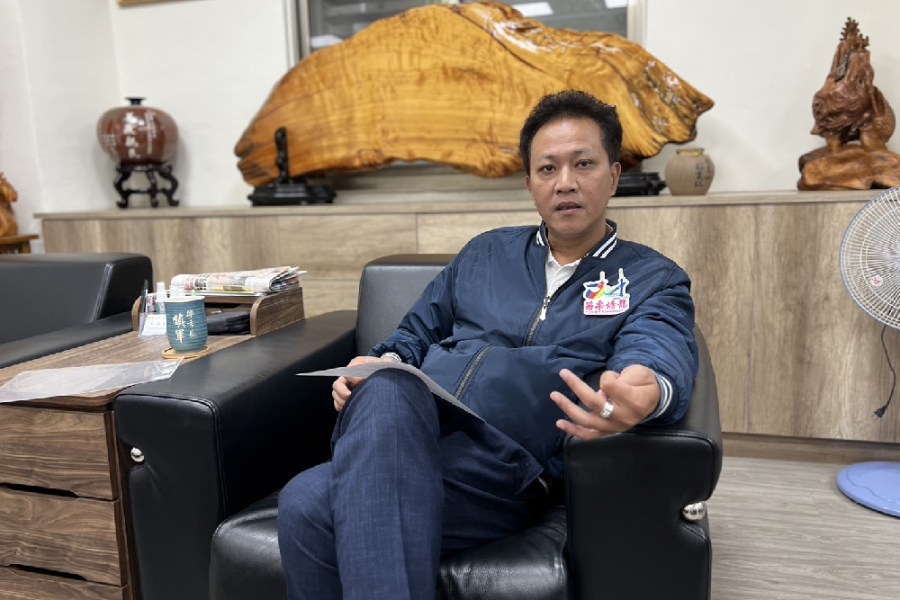 【苗栗新世代2-1】從基層擺地攤到奮戰進國會 邱鎮軍盼帶苗栗走出困境 236 【苗栗新世代2-1】從基層擺地攤到奮戰進國會 邱鎮軍盼帶苗栗走出困境 235