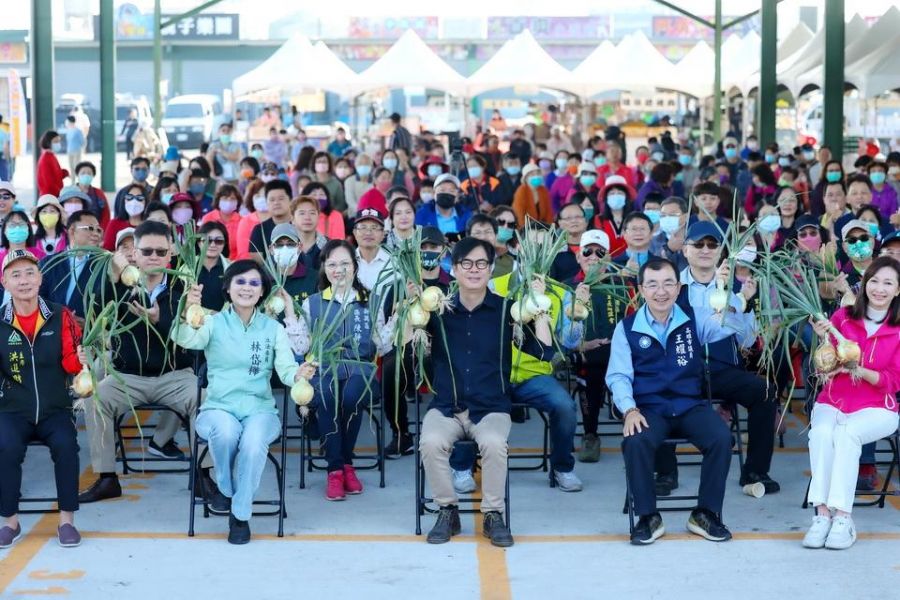 高雄林園洋蔥豐年季 陳其邁:林園洋蔥脆甜料理的好夥伴