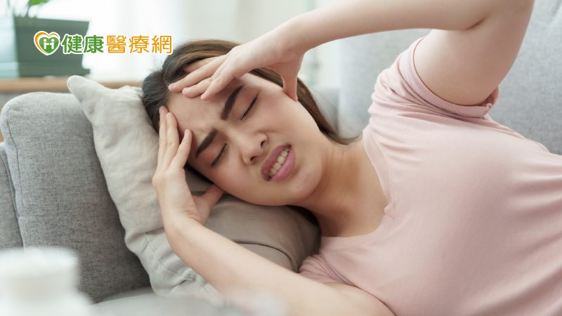 中西醫「頭痛」觀點比一比!中醫依證型可分5大類 快看看你是哪種痛?