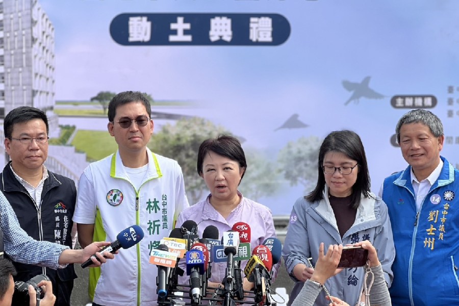 綠委邀赴立院備詢瘦肉精 盧秀燕:釐清真相交給專業 200 綠委邀赴立院備詢瘦肉精 盧秀燕:釐清真相交給專業 199