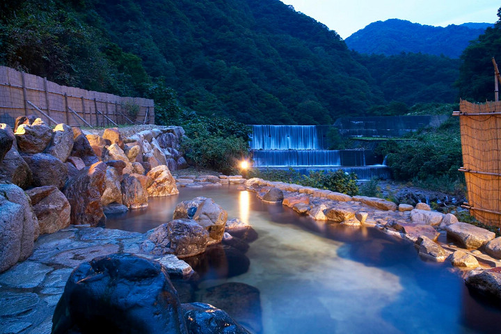 富山縣朝日町「春天四重奏」奇蹟般的絕美風景