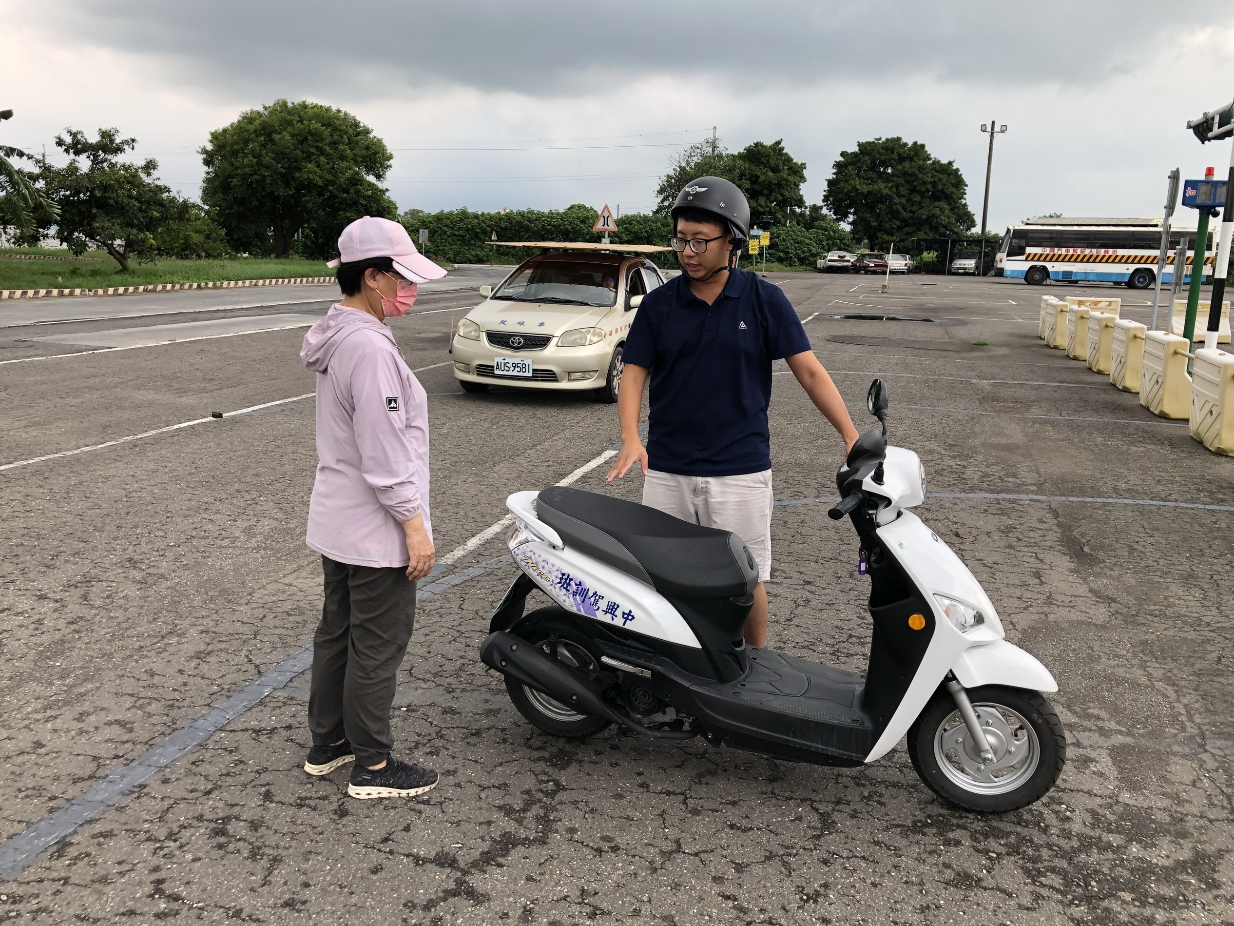 ▲交通部鼓勵民眾考照前，參加機車道路駕駛訓練，以學習正確的機車駕駛技術。（記者張溎壕攝）