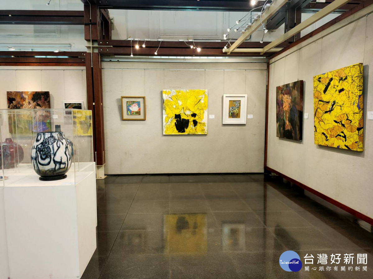 東方抽象表現,郭博州、白丰中雙個展。圖/記者鄧富珍攝