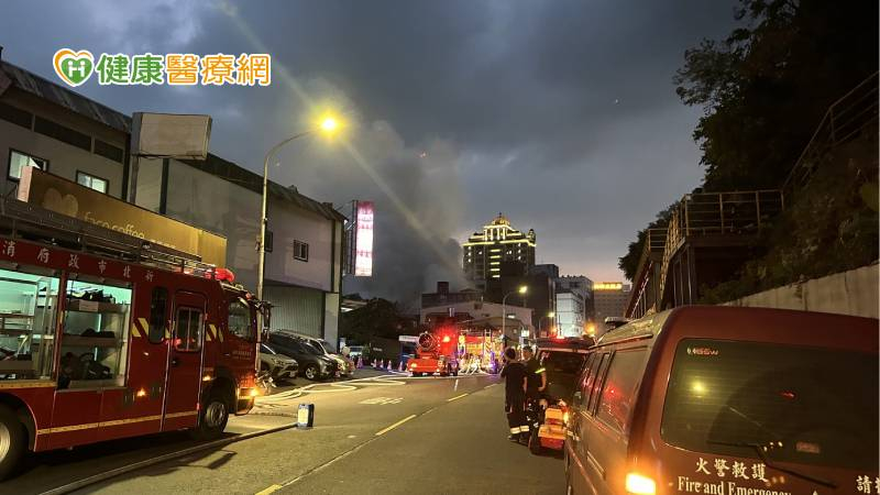 深坑大火惡臭瀰漫雙北 醫示警:吸入出現3症狀快就醫