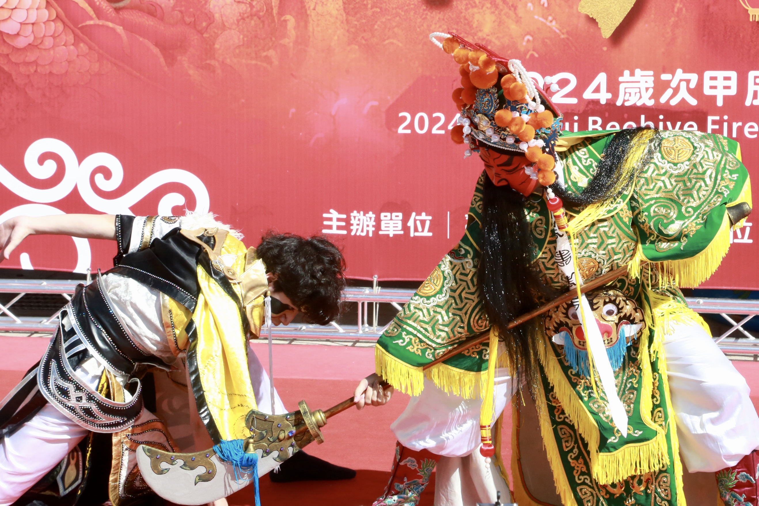 「鹽水蜂炮之夜」元宵點燃熱情!黃偉哲邀您感受濃厚傳統文化氛圍