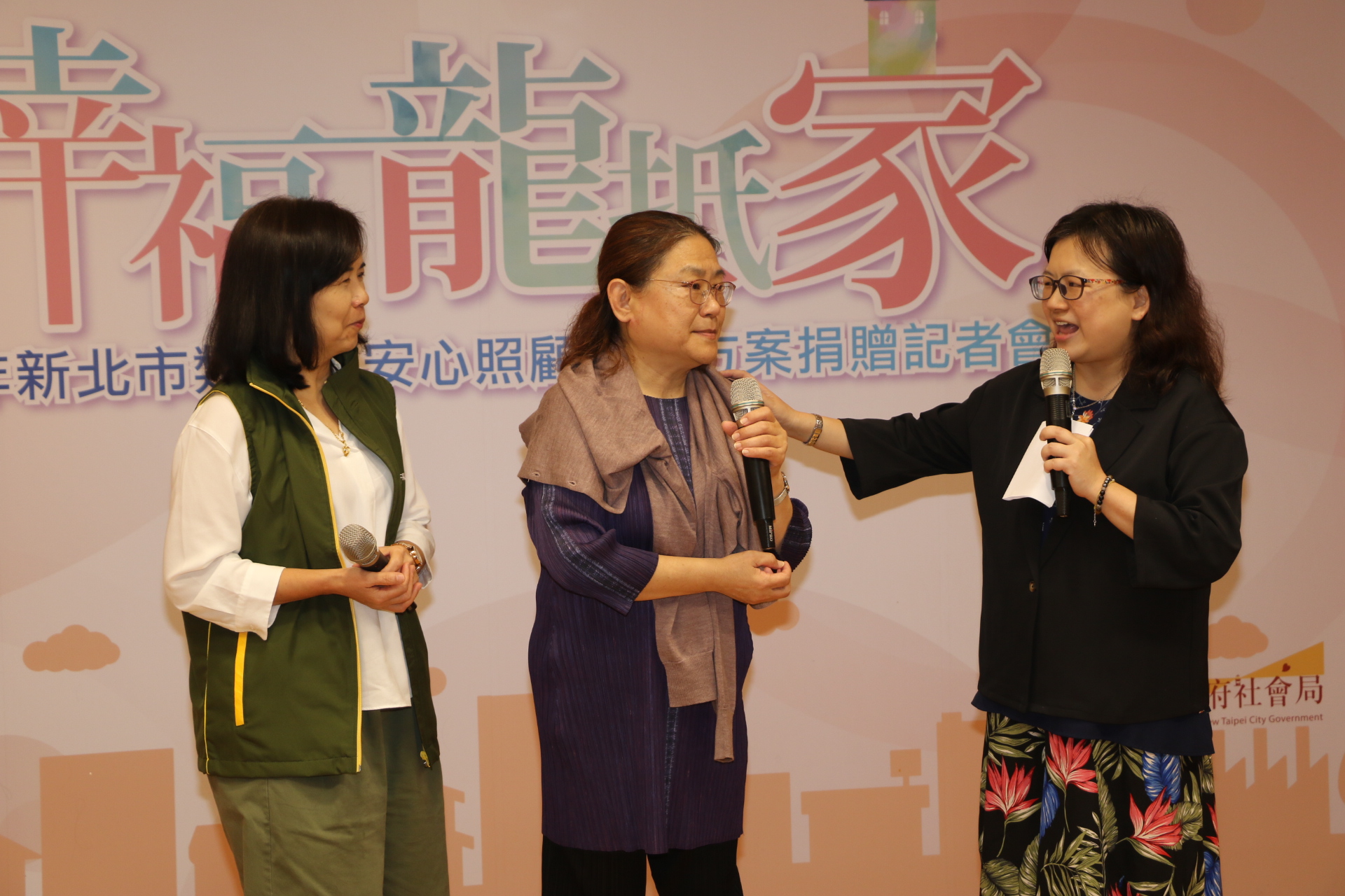 無法選擇出生的家庭　但應享有同等的愛　圓融行善團、蘆洲太子宮贈類家庭家電等助願
