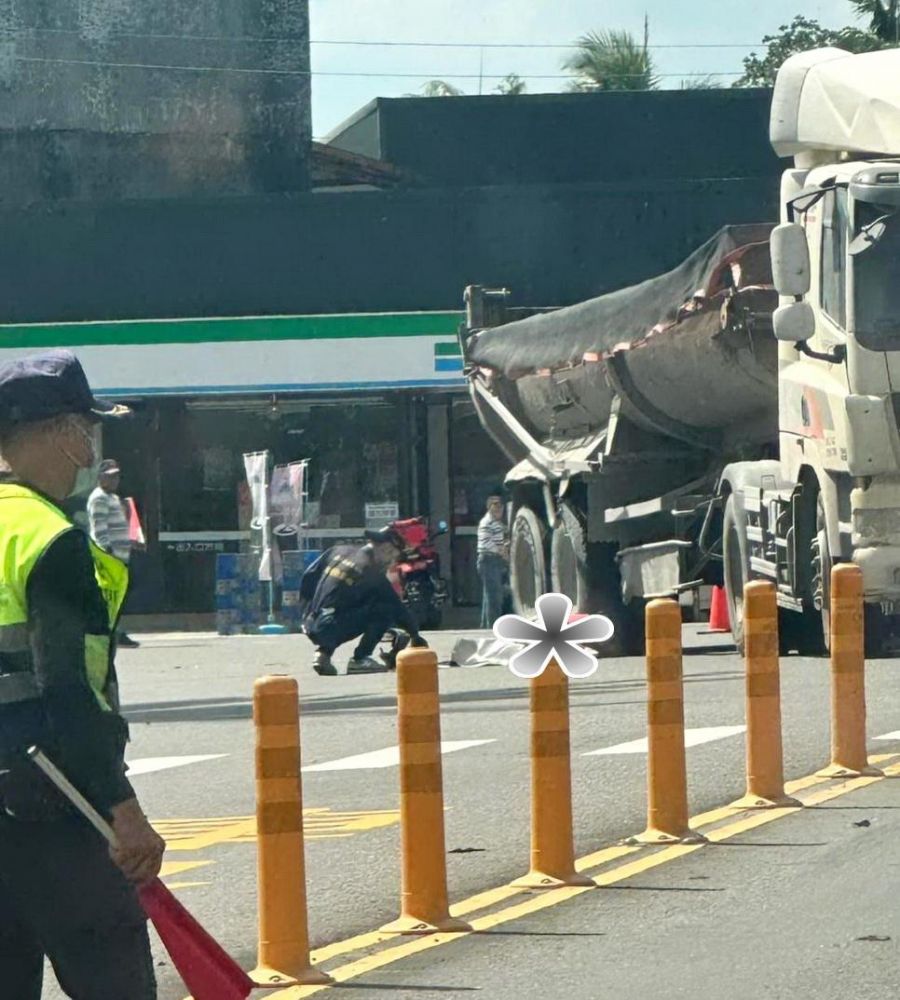 旗山路段砂石車擦撞機車　女命喪砂石車輪下