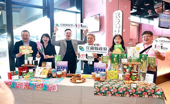 宜縣府跨海新加坡與連鎖品牌「我愛台妹」聯手搶攻國際美食市場