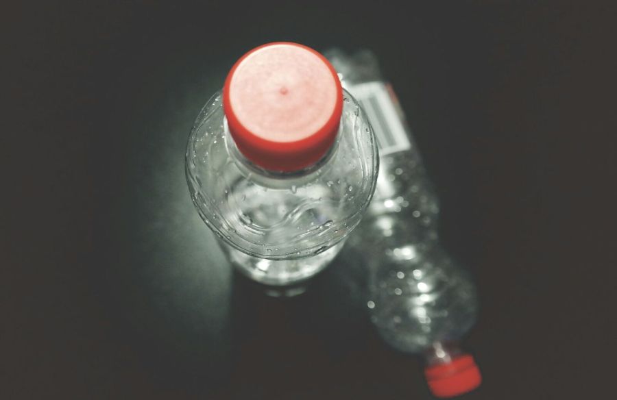 「瓶裝水」放車上喝了得乳癌? 毒物專家闢謠!秒懂各類塑膠禁忌 202 「瓶裝水」放車上喝了得乳癌? 毒物專家闢謠!秒懂各類塑膠禁忌 201
