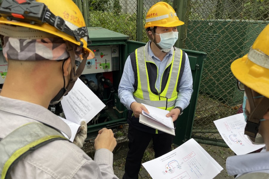 台電虧損政院增資千億 謝衣鳯:新政府應解決全民生計問題 218 台電虧損政院增資千億 謝衣鳯:新政府應解決全民生計問題 217