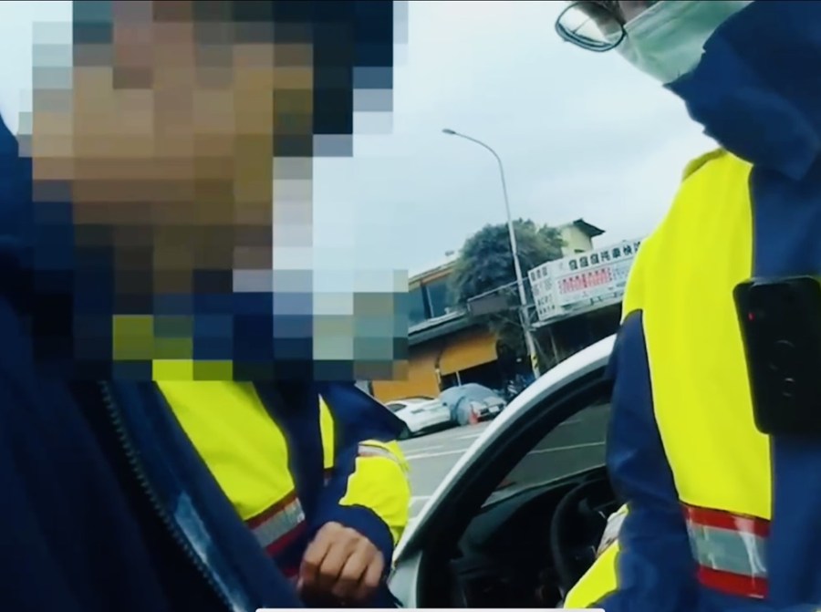 帽T藏毒 車內飄K味警眼尖抓包駕駛被逮送辦 225 cnews204240224a03
