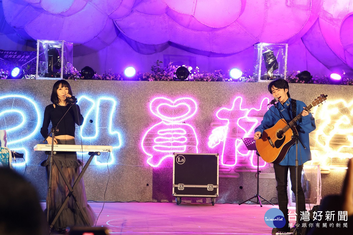 員林龍燈公園舉辦元宵晚會 3月底迎來「員林蜀葵花季」