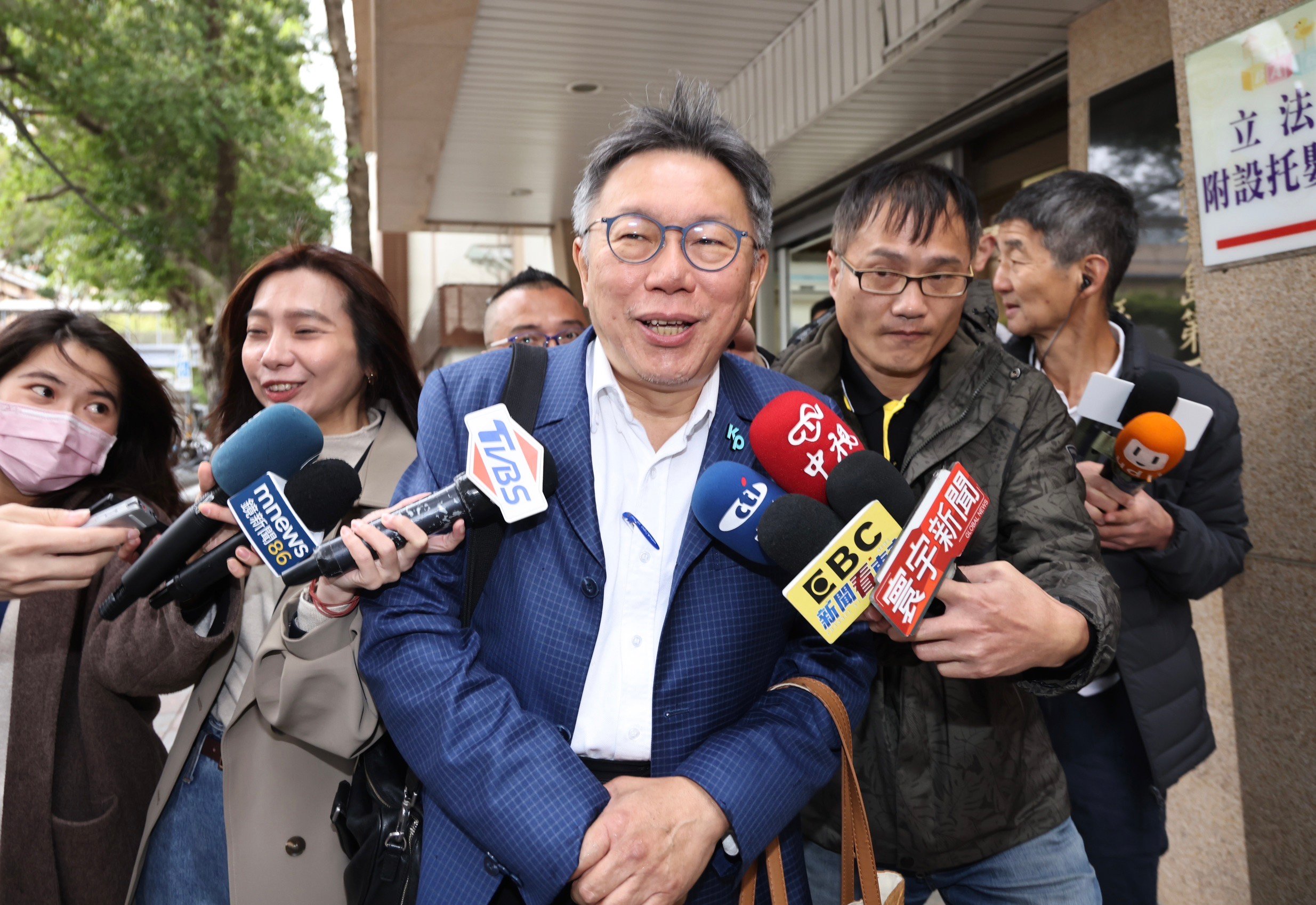 柯文哲落選總統後,近期以參與民眾黨團會議為由頻繁進出立法院,被質疑是「寄生國會」。林啟弘攝