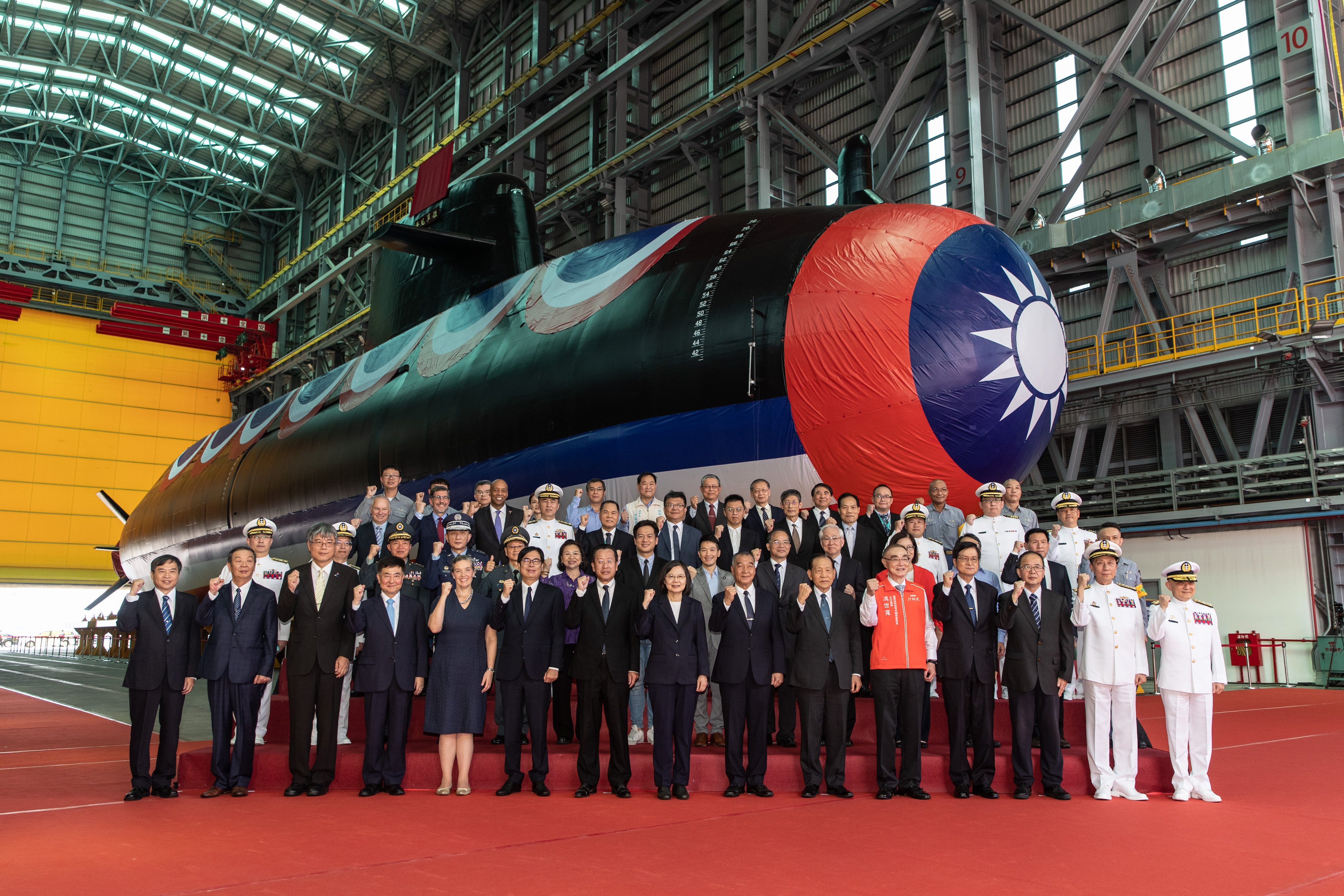 蔡英文2023年9月主持首艘潛艦國造「海鯤軍艦」(舷號711)下水典禮。資料照片/總統府提供