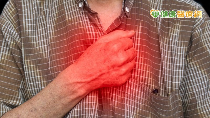 中年男心臟支架裝20年,病況穩定 突胸痛竟「二次心肌梗塞」險喪命!