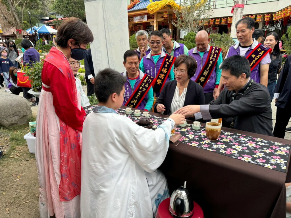 彰化縣長王惠美出席活動與民眾親切互動。蔡智銘攝