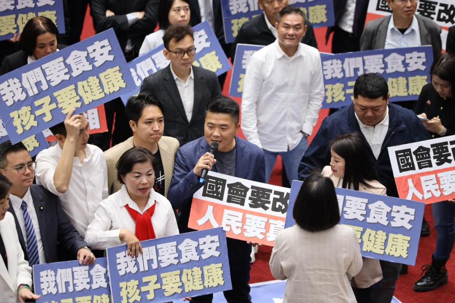 國民黨團宣布8名副書記長 徐巧芯、顏寬恒都列榜 240 國民黨團宣布8名副書記長 徐巧芯、顏寬恒都列榜 239