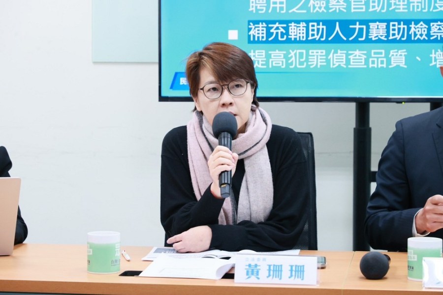 藍傳財政召委給黃珊珊遭質疑 黃國昌:她有多年歷練 230 藍傳財政召委給黃珊珊遭質疑 黃國昌:她有多年歷練 229