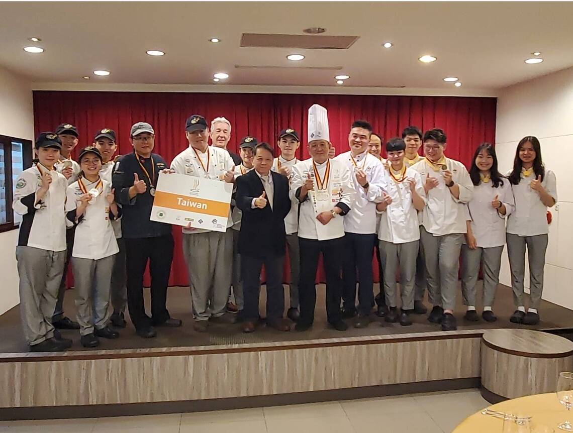漾新聞|高餐大代表台灣出賽德IKA奧林匹克廚藝大賽 總計奪得14銀2銅為國爭光