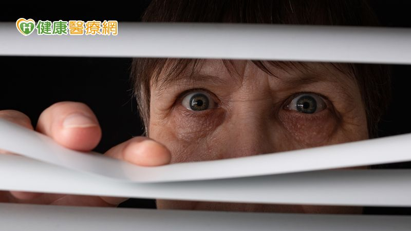 改編生活劇本「安排情境演出」 失智阿嬤順利就醫