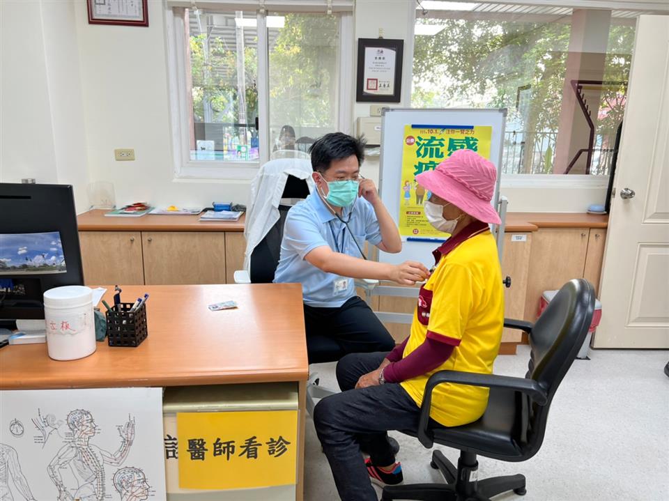 ▲衛生福利部疾管署決定從3月5日開始，將公費流感疫苗的接種對象擴大到所有6個月以上的國民，直到疫苗全數發放完畢。（彰化縣衛生局提供）