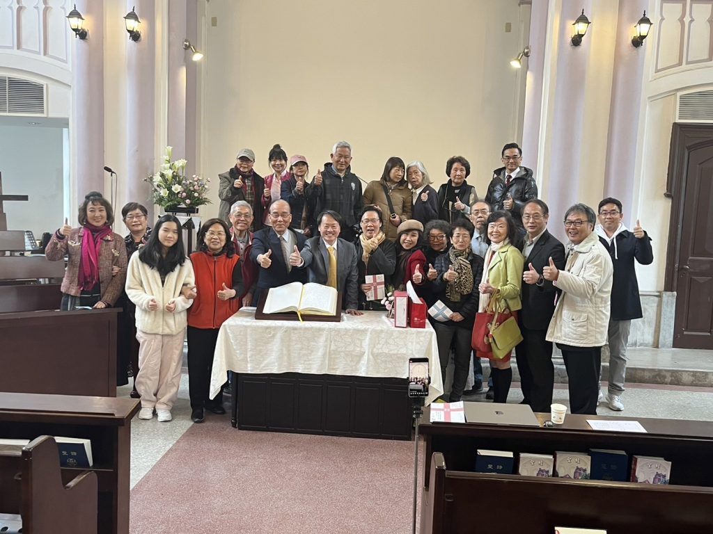 合影。(圖/陳長宏長老提供)