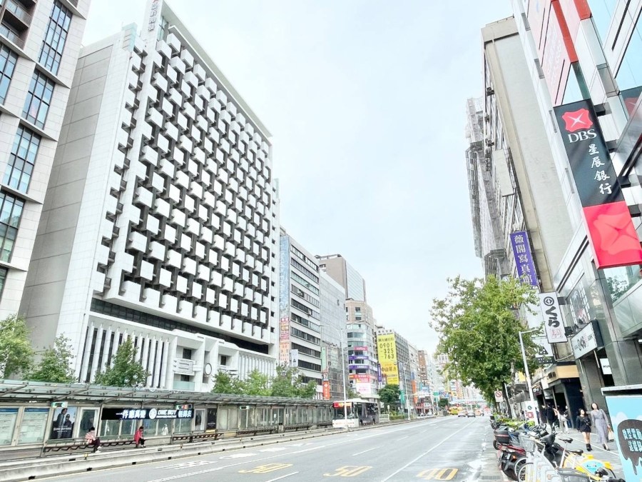 夢想入住台北市中心?中山新東京宅、安家T HOUSE、美麗國賓總價3千萬有找 200 夢想入住台北市中心?中山新東京宅、安家T HOUSE、美麗國賓總價3千萬有找 199